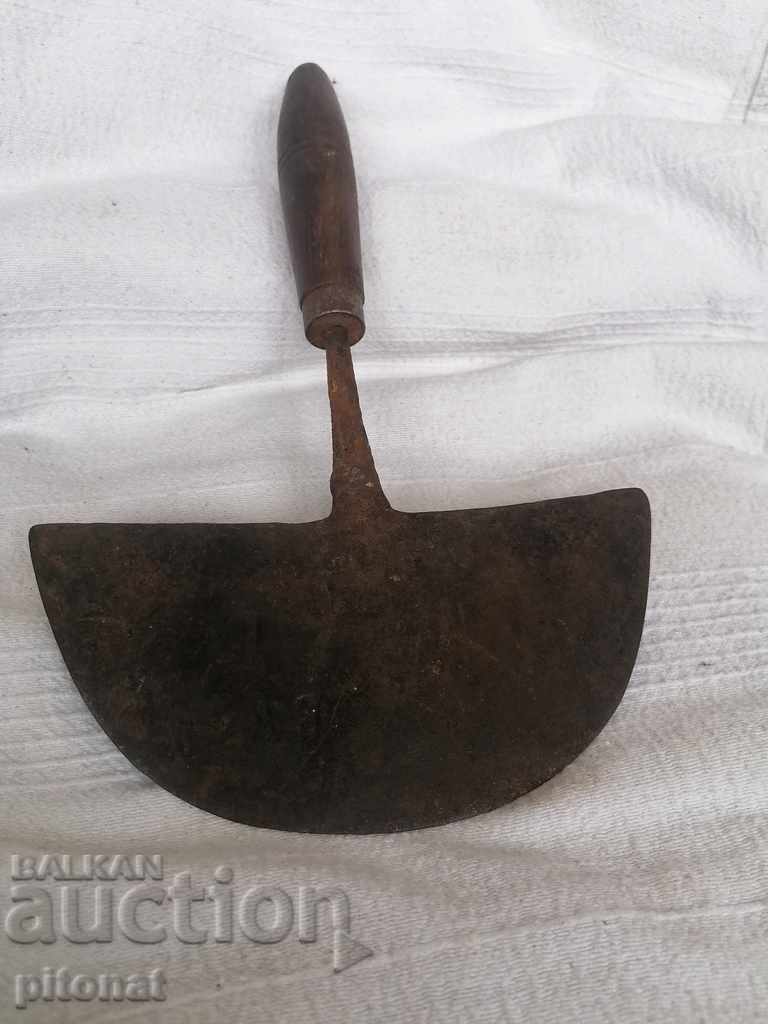Authentic old forged sarash knife