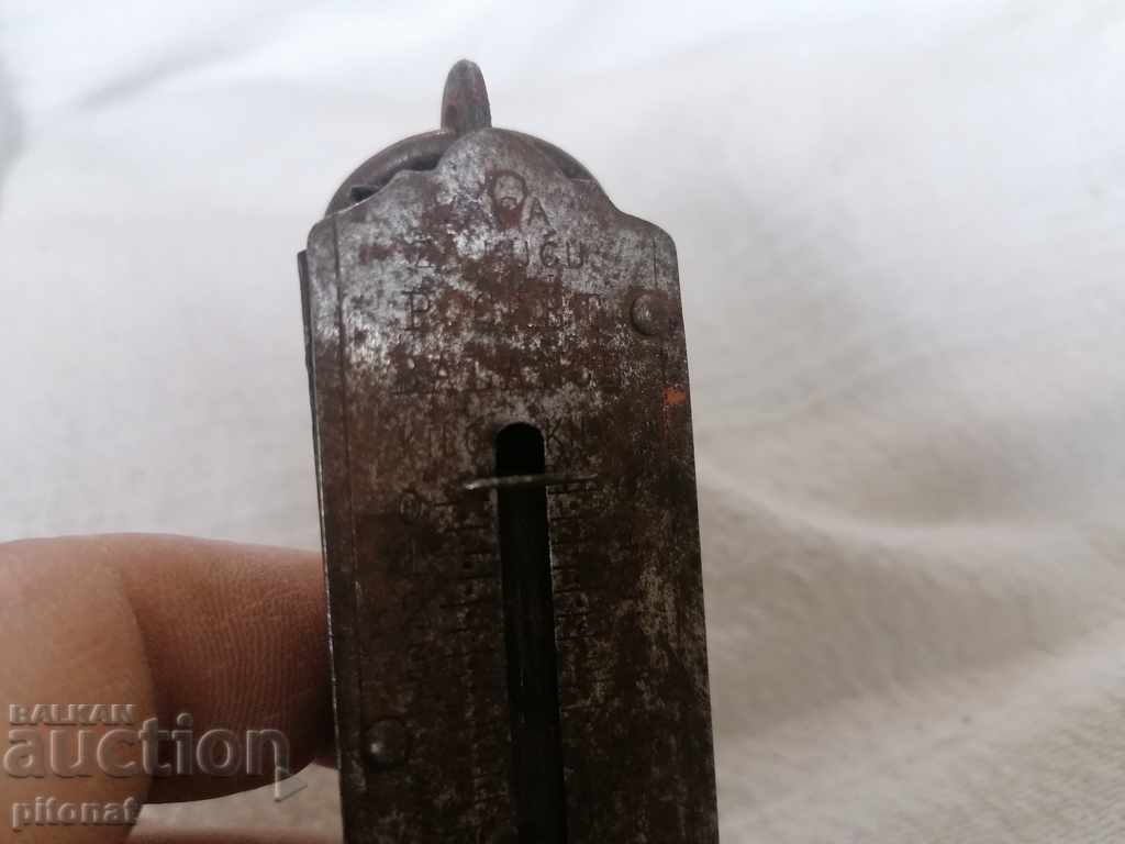 Auction  Old VAGA pocket scale