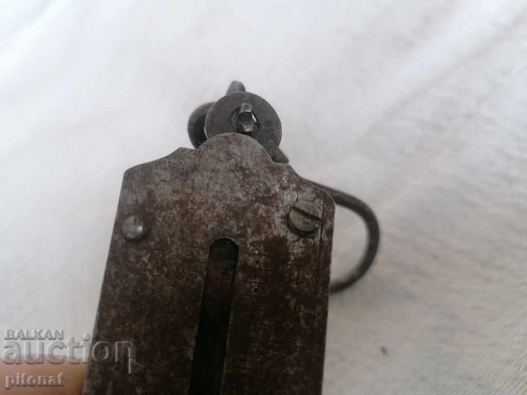 Delivery of Old VAGA pocket scale