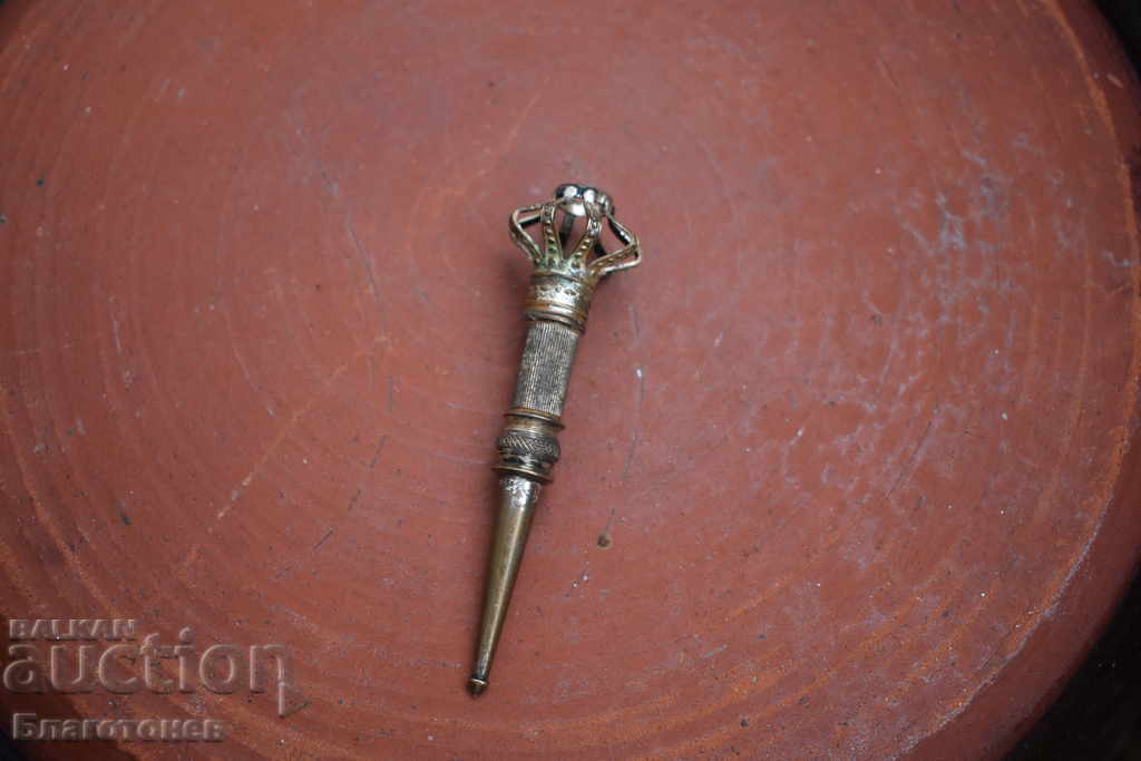 Livrarea Pandantiv Royal Axelband Livrarea Pandantiv Royal Axelband