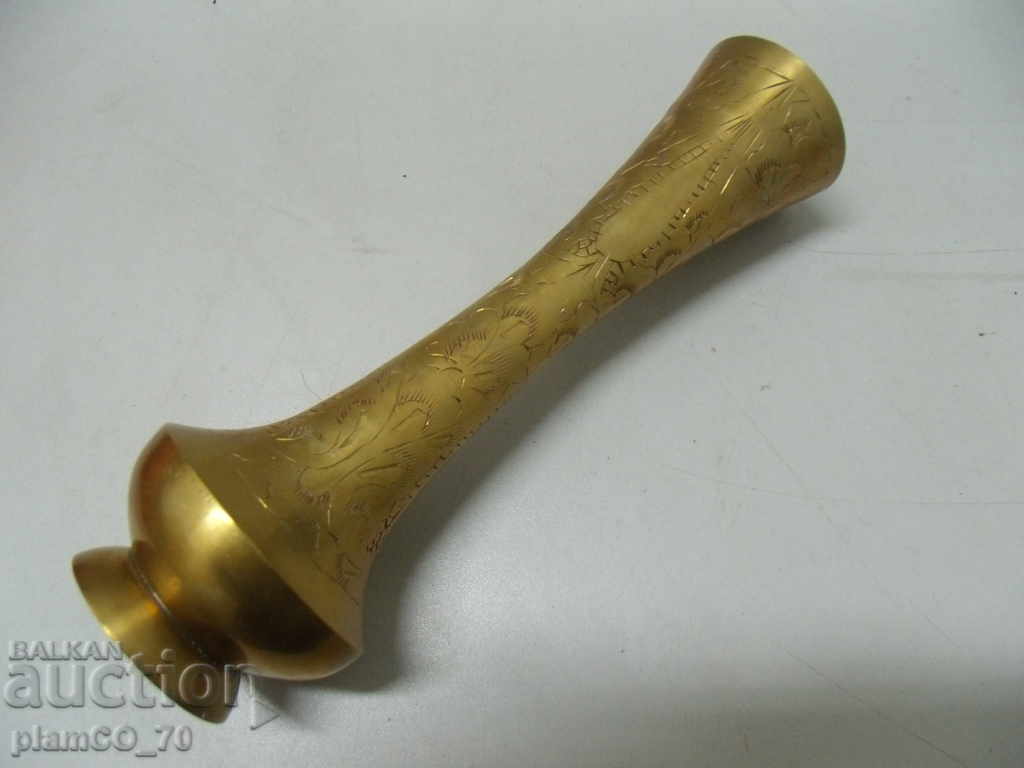 Auction № * 6043 old metal / brass vase Auction № * 6043 old metal / brass vase