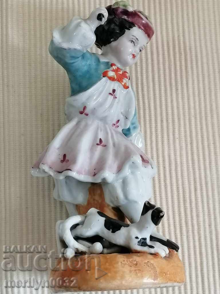 Old German figure figurine porcelain hummel with price 88.00 BGN | € 44.99 Old German figure figurine porcelain hummel with price 88.00 BGN | € 44.99
