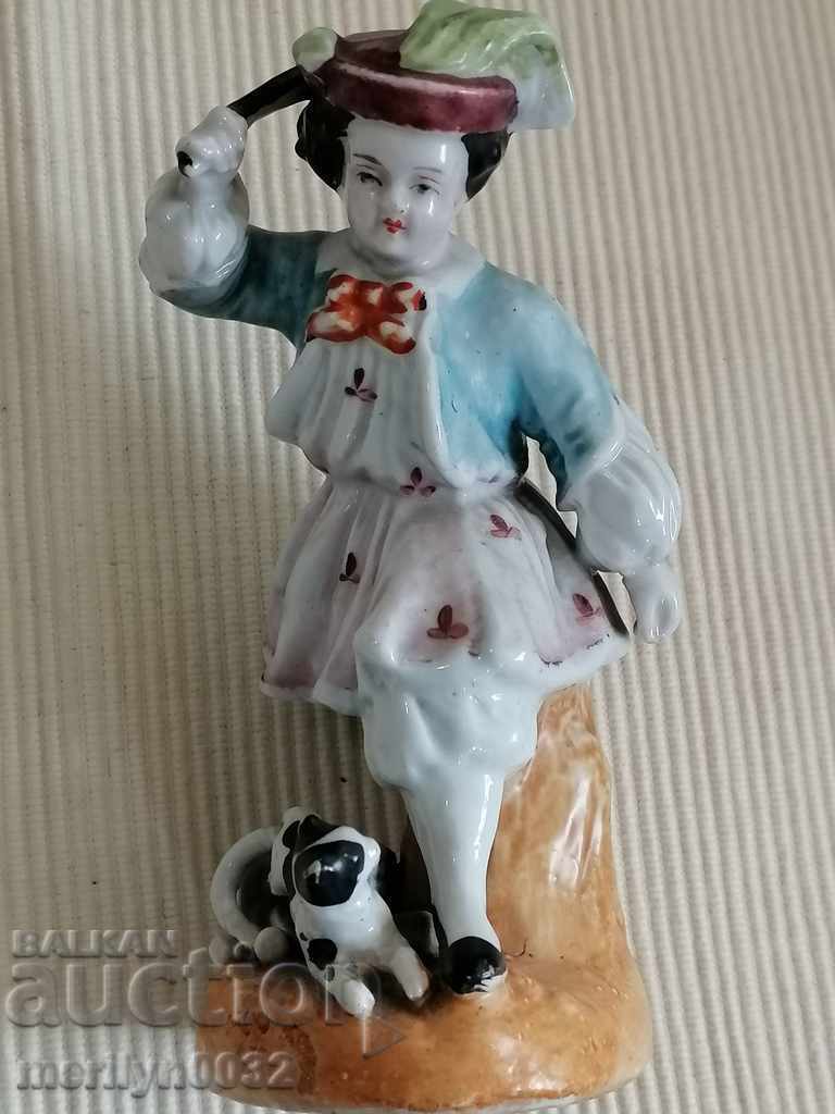 Veche figurină germană din porțelan hummel