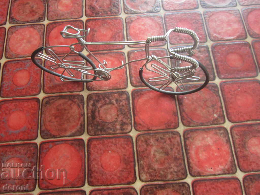 Auction Art model bicycle wheel Auction Art model bicycle wheel