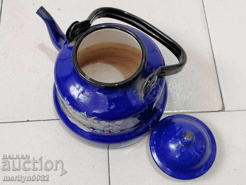 Delivery of Enameled painted teapot from the saucepan dish with enamel jug pots Delivery of Enameled painted teapot from the saucepan dish with enamel jug pots