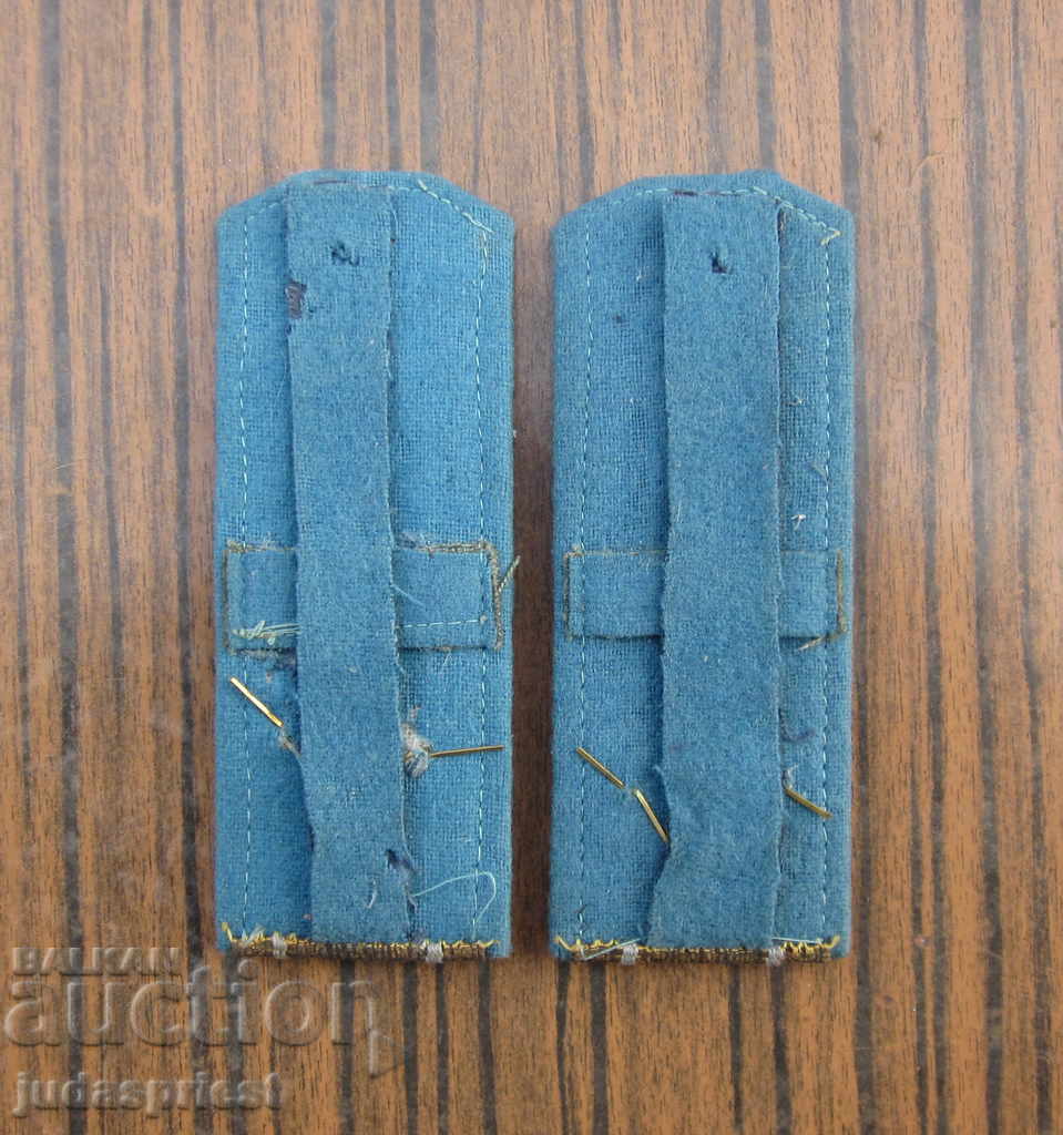 Delivery of old Bulgarian military Sarmen Air Force pilot epaulets early soc Delivery of old Bulgarian military Sarmen Air Force pilot epaulets early soc