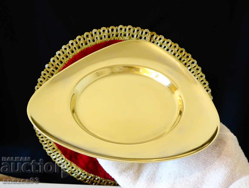 German bronze plate, triangular German bronze plate, triangular