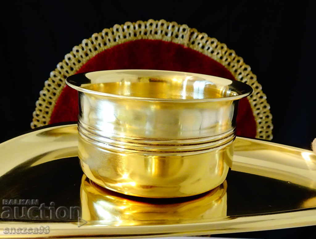 Brass dish, bowl, cup.