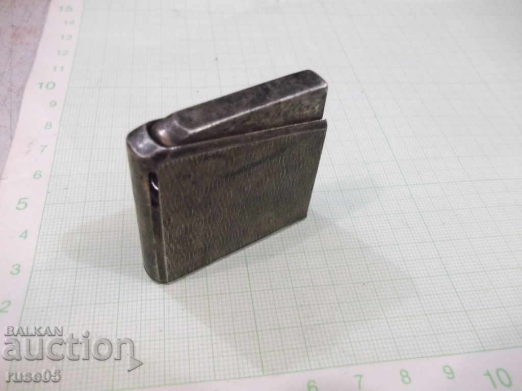 Auction Lighter gas piezocrystalline with soft flame Auction Lighter gas piezocrystalline with soft flame