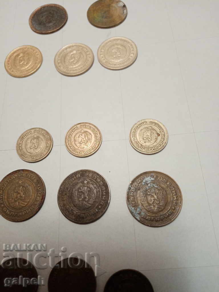 Livrarea BULGARIA - LOT DE MONEDE - 1974 - 16 buc. - 4 BGN Livrarea BULGARIA - LOT DE MONEDE - 1974 - 16 buc. - 4 BGN