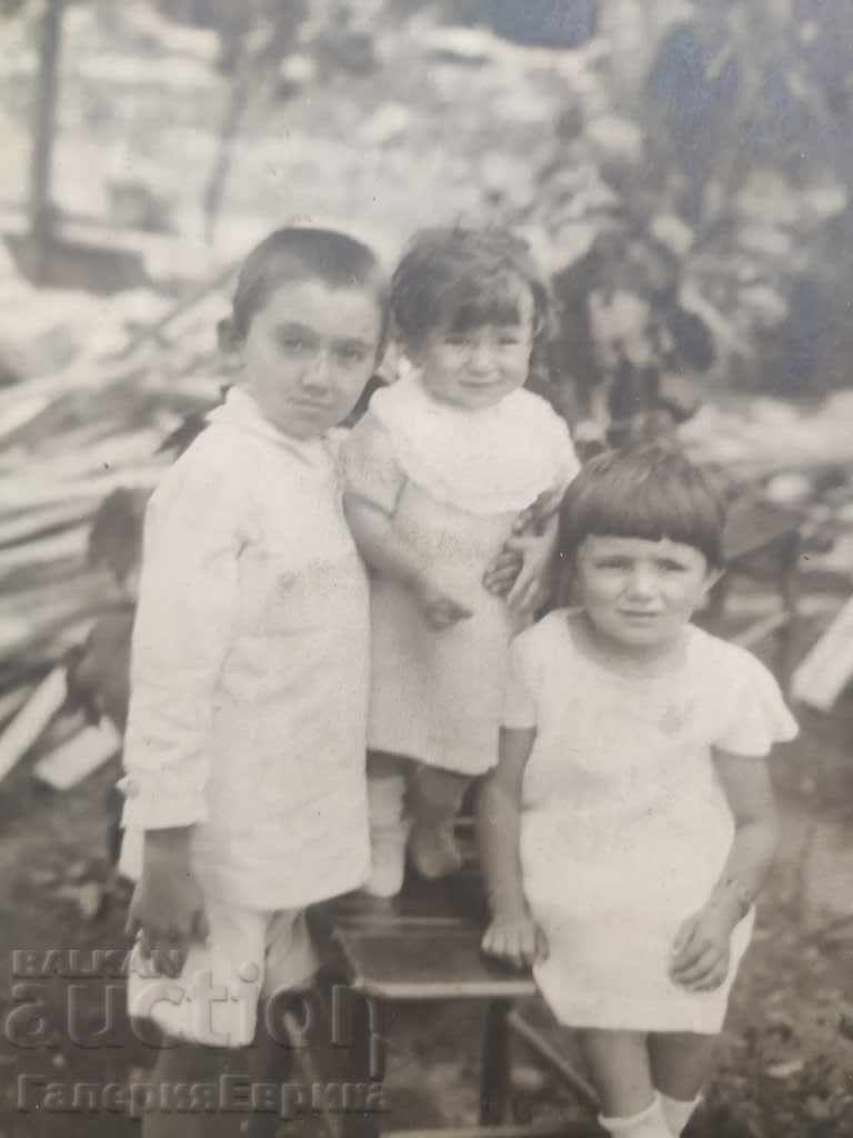 Delivery of old photo Delivery of old photo