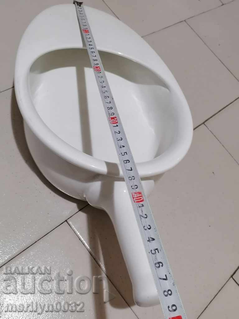 Delivery of Chorbadzhiyska floor 19th century tsukal night porcelain pot Delivery of Chorbadzhiyska floor 19th century tsukal night porcelain pot