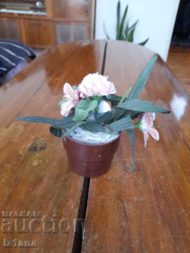 Δημοπρασία Παλιό τεχνητό λουλούδι, διακόσμηση Δημοπρασία Παλιό τεχνητό λουλούδι, διακόσμηση