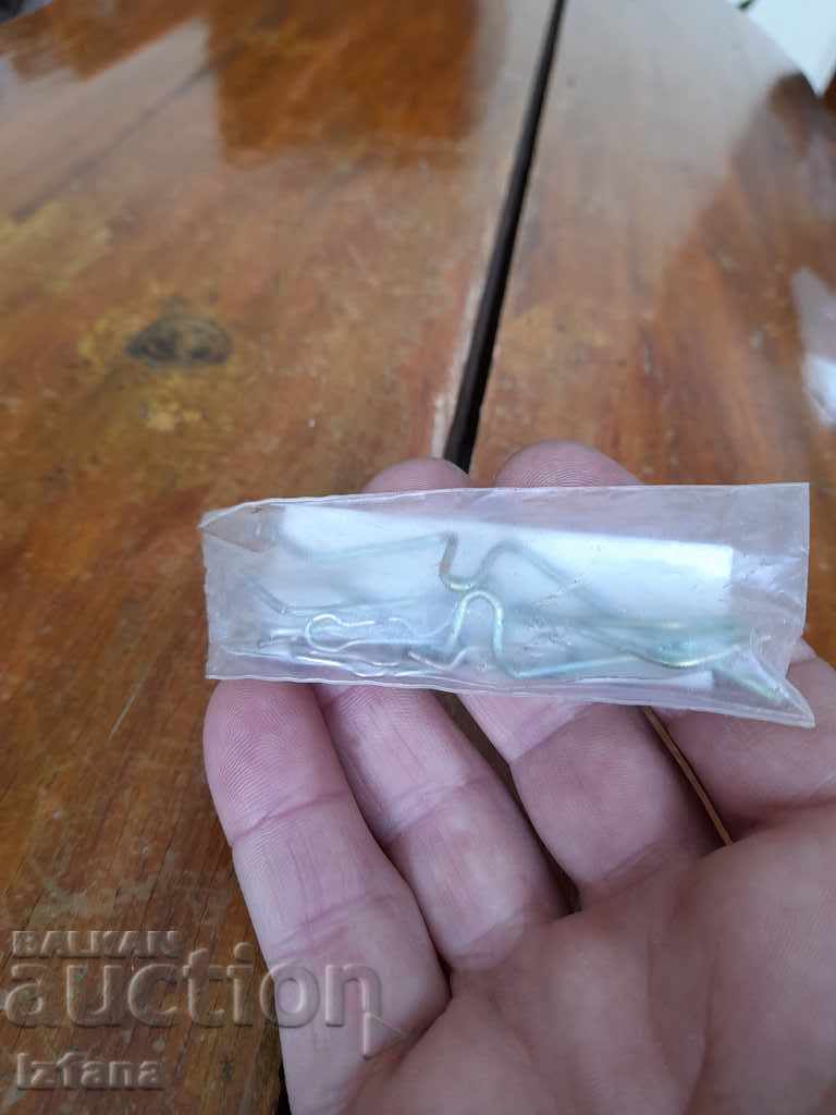 Δημοπρασία Παλιά ελατήρια για τακάκια, φρένα VAZ, Lada Δημοπρασία Παλιά ελατήρια για τακάκια, φρένα VAZ, Lada