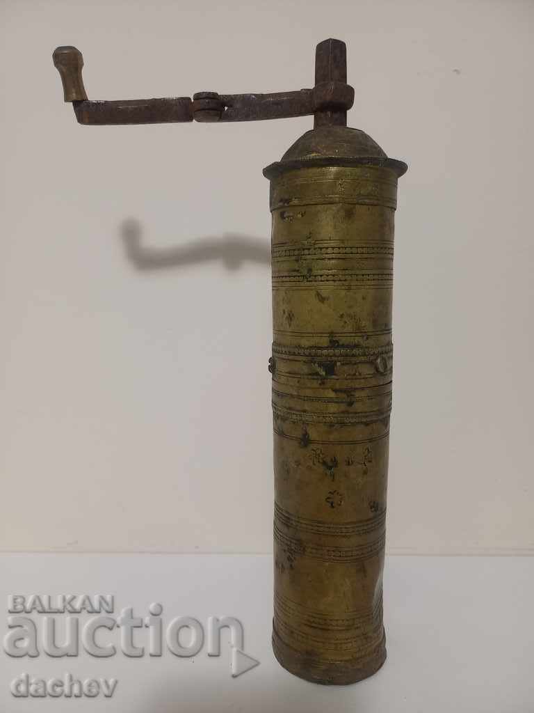 Стара Османска бронзова мелничка за кафе мелница тугра ТУГРИ