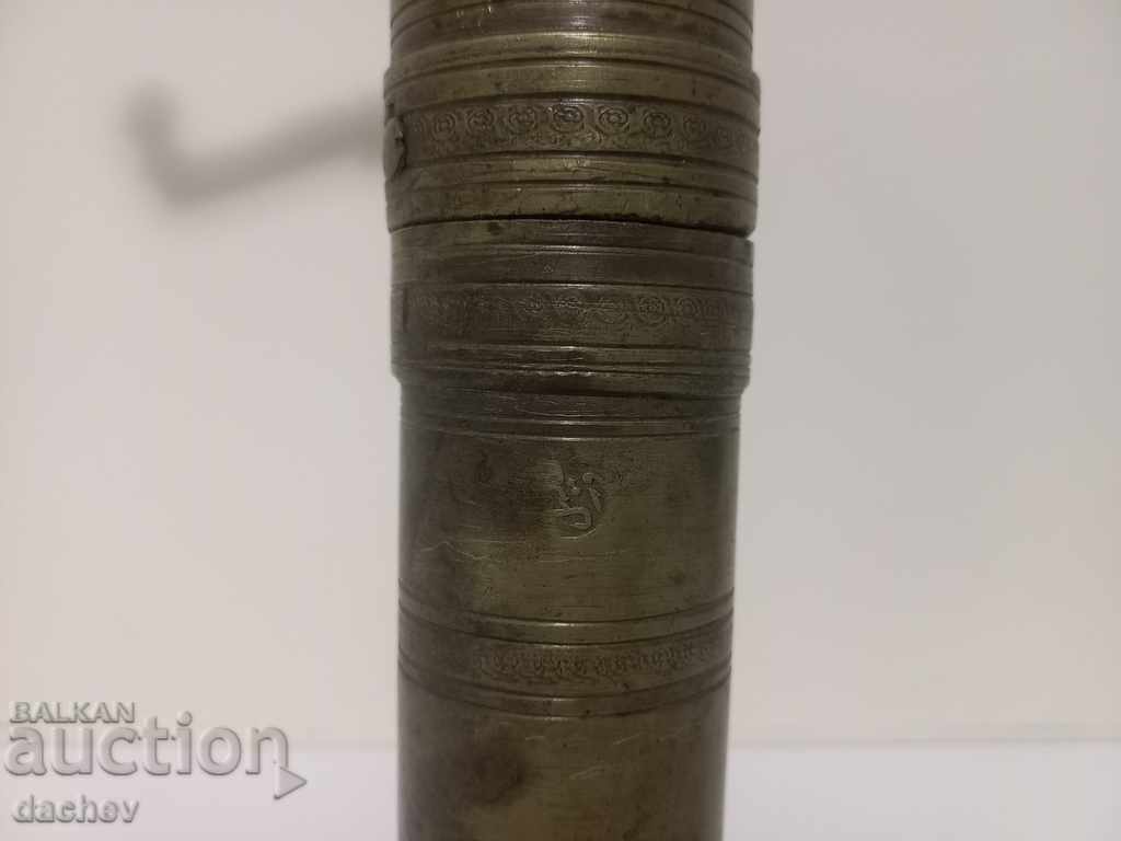 Δημοπρασία Παλαιός οθωμανικός μπρούτζινος μύλος για μύλο καφέ με TUGRA Δημοπρασία Παλαιός οθωμανικός μπρούτζινος μύλος για μύλο καφέ με TUGRA