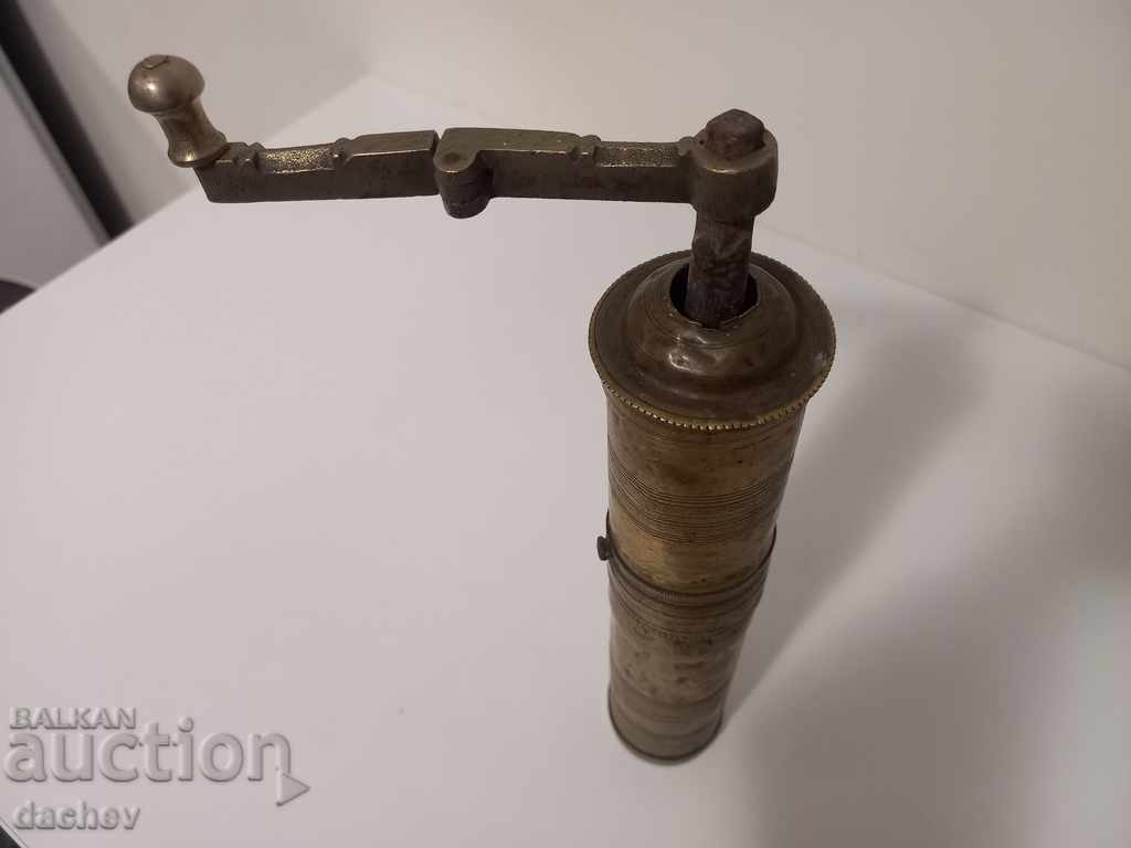 Old Ottoman bronze grinder for coffee grinder tugra TUGRI - 5 Old Ottoman bronze grinder for coffee grinder tugra TUGRI - 5