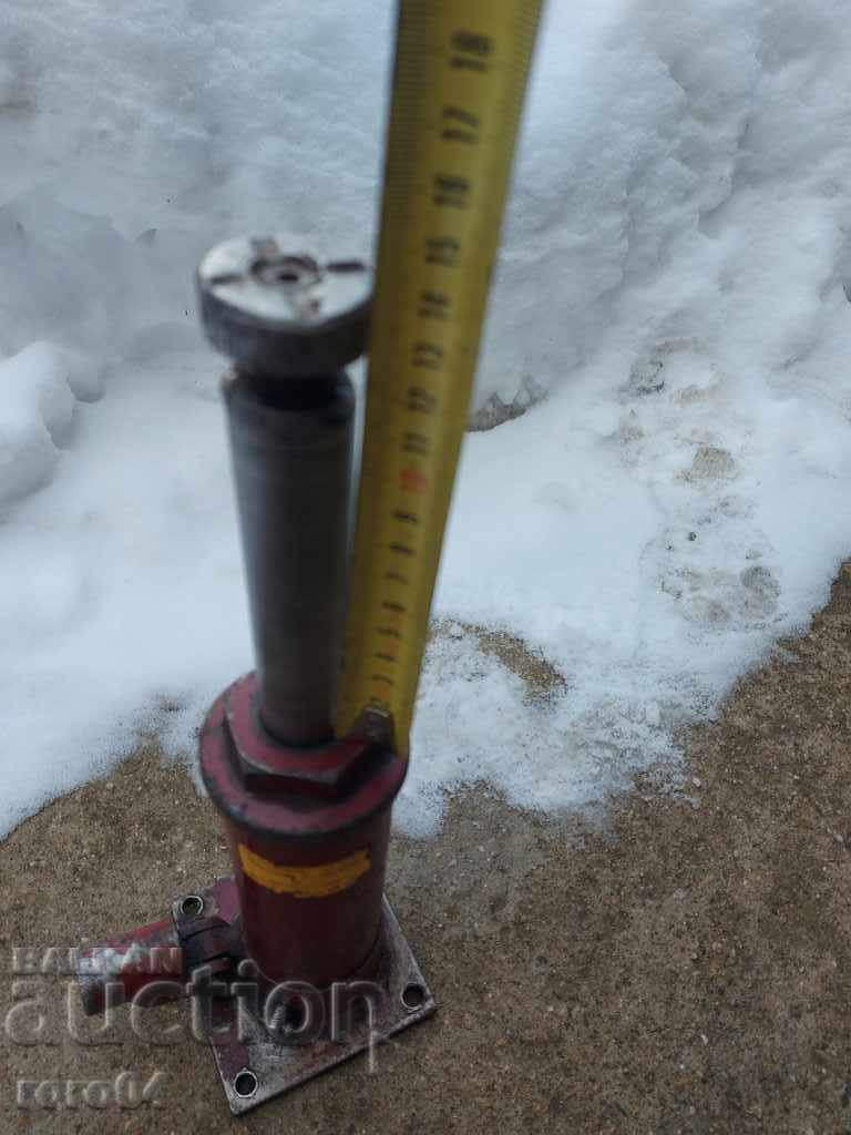 Delivery of OIL SCREAM Delivery of OIL SCREAM