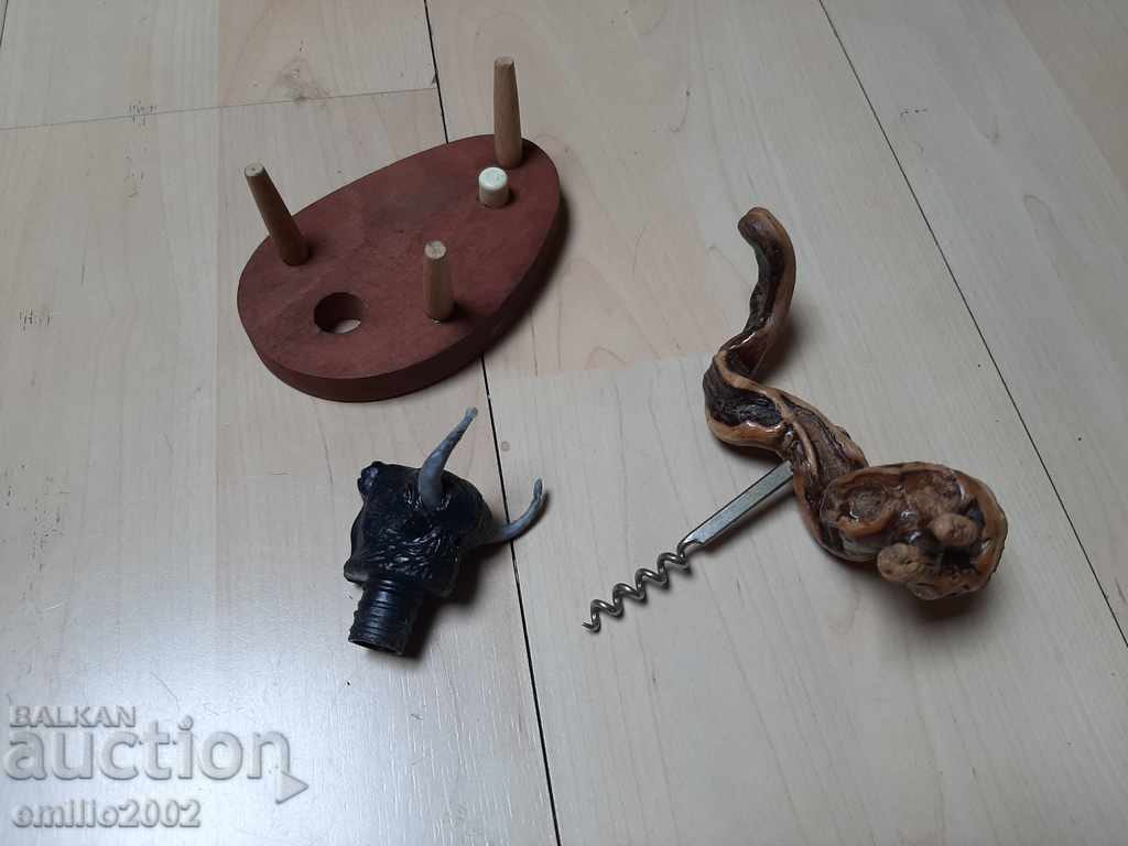 Set tirbușon de vin și dop cu preț 9.00 BGN | € 4.60 Set tirbușon de vin și dop cu preț 9.00 BGN | € 4.60