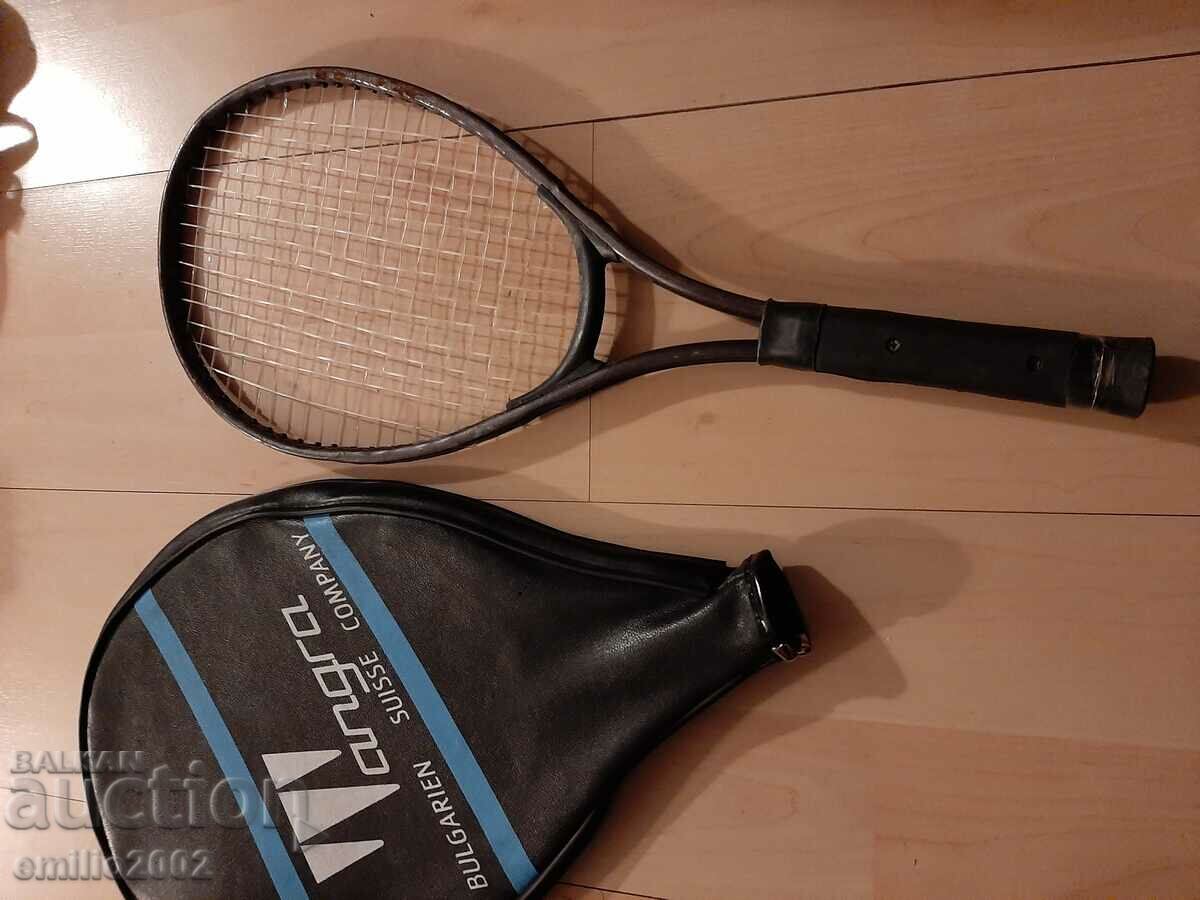 Rachetă de tenis retro într-o cutie cu preț 7.00 BGN | € 3.58