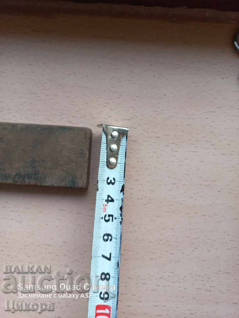 Delivery of OLD BREAST GRINDING STONE Delivery of OLD BREAST GRINDING STONE