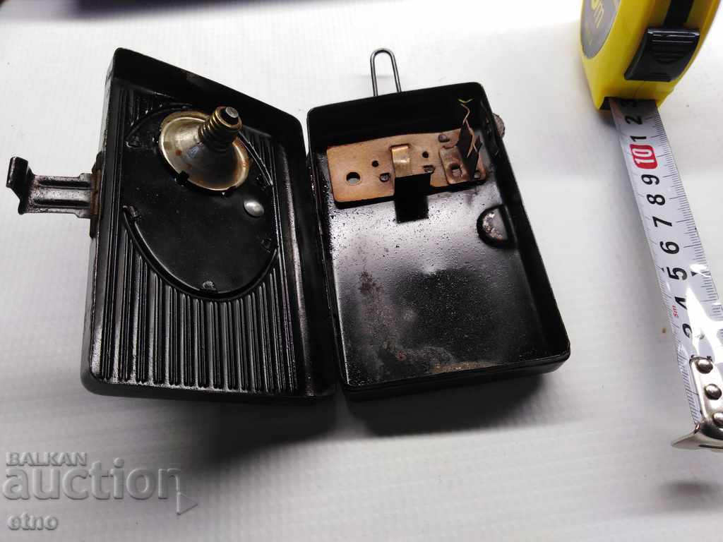 LANTERĂ GERMANĂ VECHE - "HAWE TRIO" PSV, VSV, reflector, lanternă cu preț 95.00 BGN | € 48.57