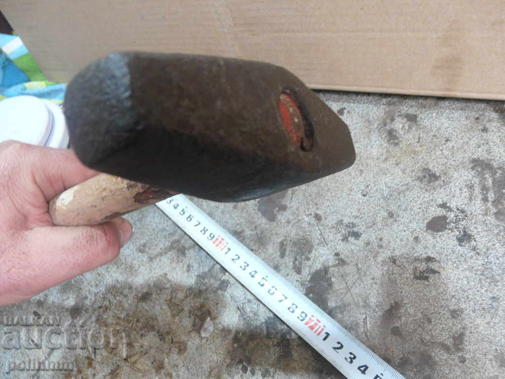 Доставка на Стар железнечарски чук Доставка на Стар железнечарски чук