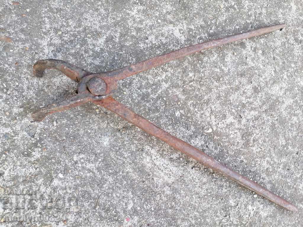 Forging pliers wrought iron tool - 6 Forging pliers wrought iron tool - 6