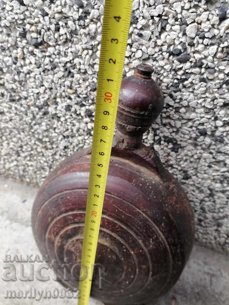 Delivery of Old wooden vase, wooden bucket, wooden beetle Delivery of Old wooden vase, wooden bucket, wooden beetle