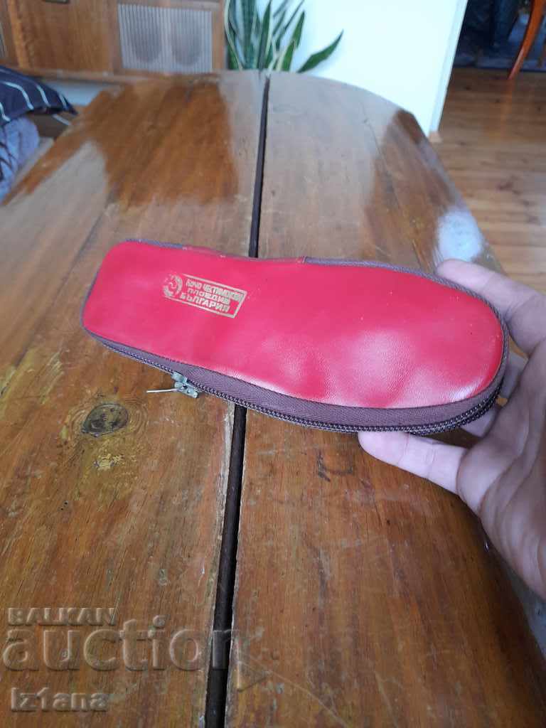 Pantofi vechi, papuci cu preț 22.00 BGN | € 11.25