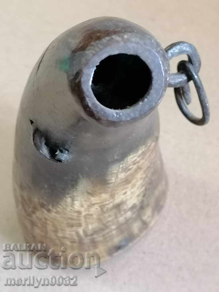 Auction Ancient horned horn powder magazine for a rifle, Pishtov Auction Ancient horned horn powder magazine for a rifle, Pishtov