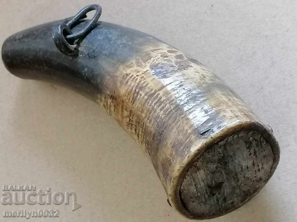 Ancient horned horn powder magazine for a rifle, Pishtov Ancient horned horn powder magazine for a rifle, Pishtov