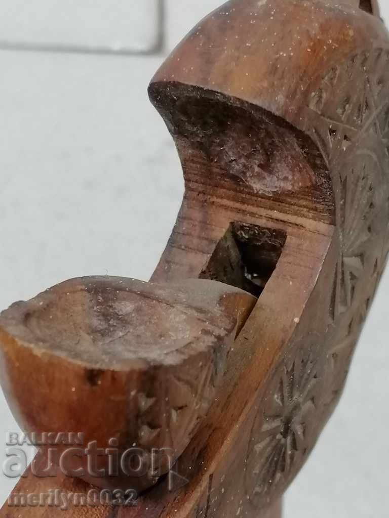 Pliers for cutting hazelnuts with carved wood walnut - 5 Pliers for cutting hazelnuts with carved wood walnut - 5