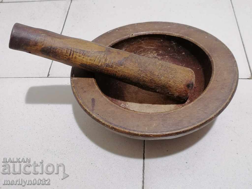 Wooden vessel mortar with hammer flask bowl wooden primitive - 7