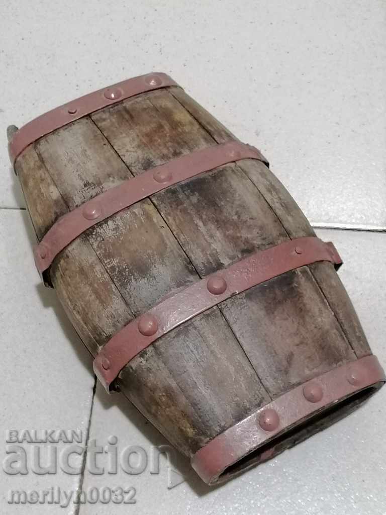 Стар павур, дървения, бъкел буренце буре, бъклица с цена 65.00 лв. | € 33.23 Стар павур, дървения, бъкел буренце буре, бъклица с цена 65.00 лв. | € 33.23