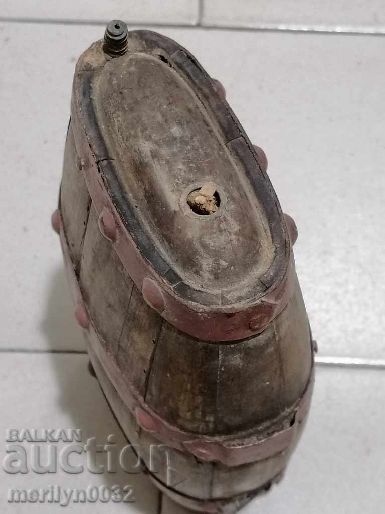 Аукцион Стар павур, дървения, бъкел буренце буре, бъклица Аукцион Стар павур, дървения, бъкел буренце буре, бъклица