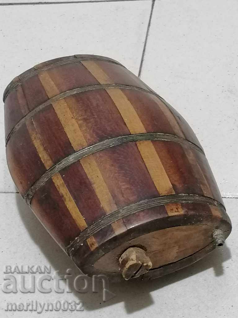 Livrarea Pavur vechi, lemn, bukel butoi, bukle Livrarea Pavur vechi, lemn, bukel butoi, bukle