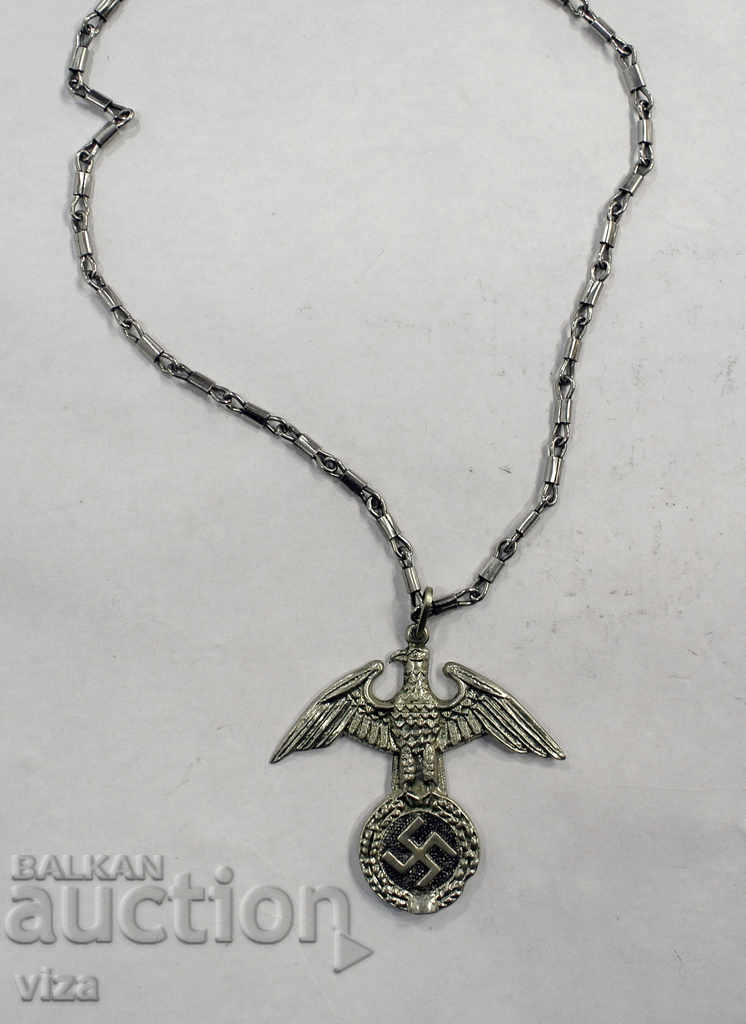Медальон нацистки орел