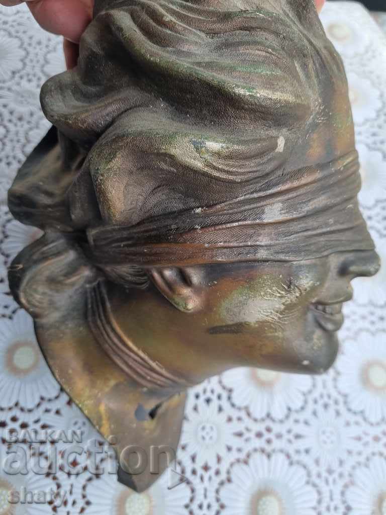 Old metal sculpture - 5 Old metal sculpture - 5