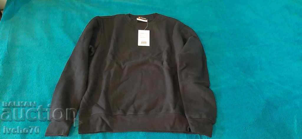 Auction Winter sweater - XL Auction Winter sweater - XL