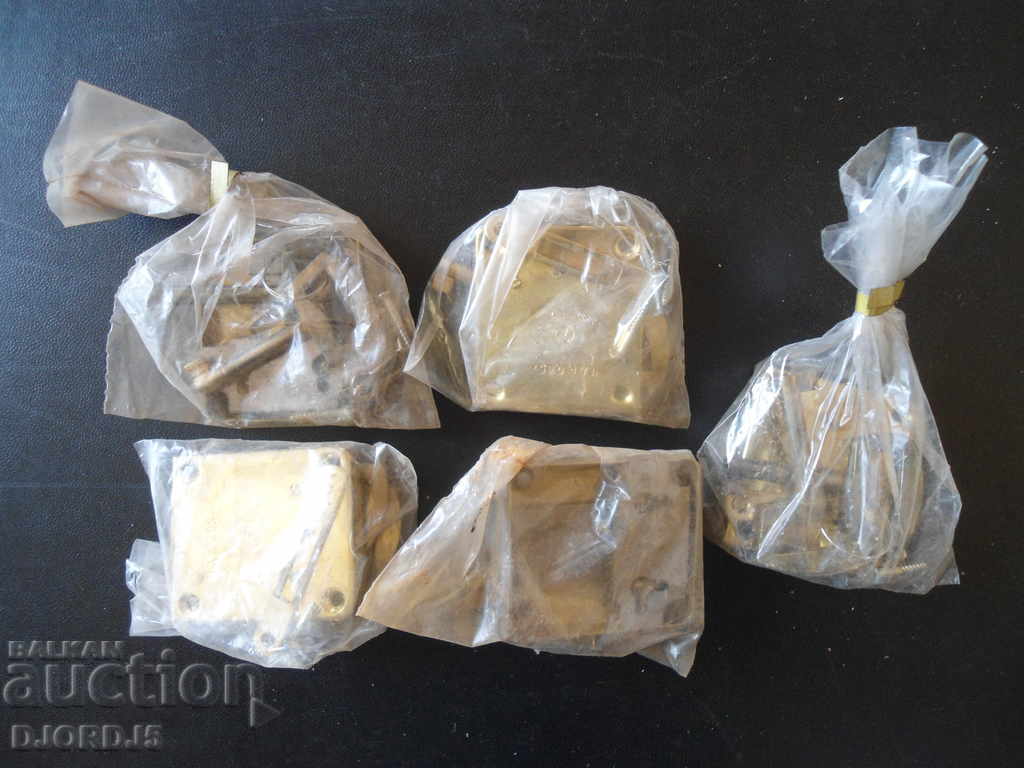 Old small locks, locks, 5 pieces - 5 Old small locks, locks, 5 pieces - 5