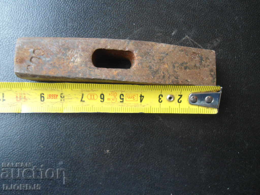 Delivery of Old small hammer, marking, 0.210 kg.