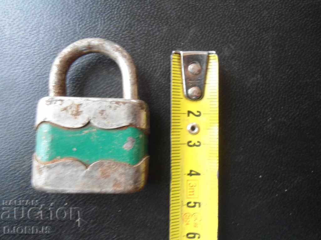 Παράδοση Ένα παλιό λουκέτο Παράδοση Ένα παλιό λουκέτο