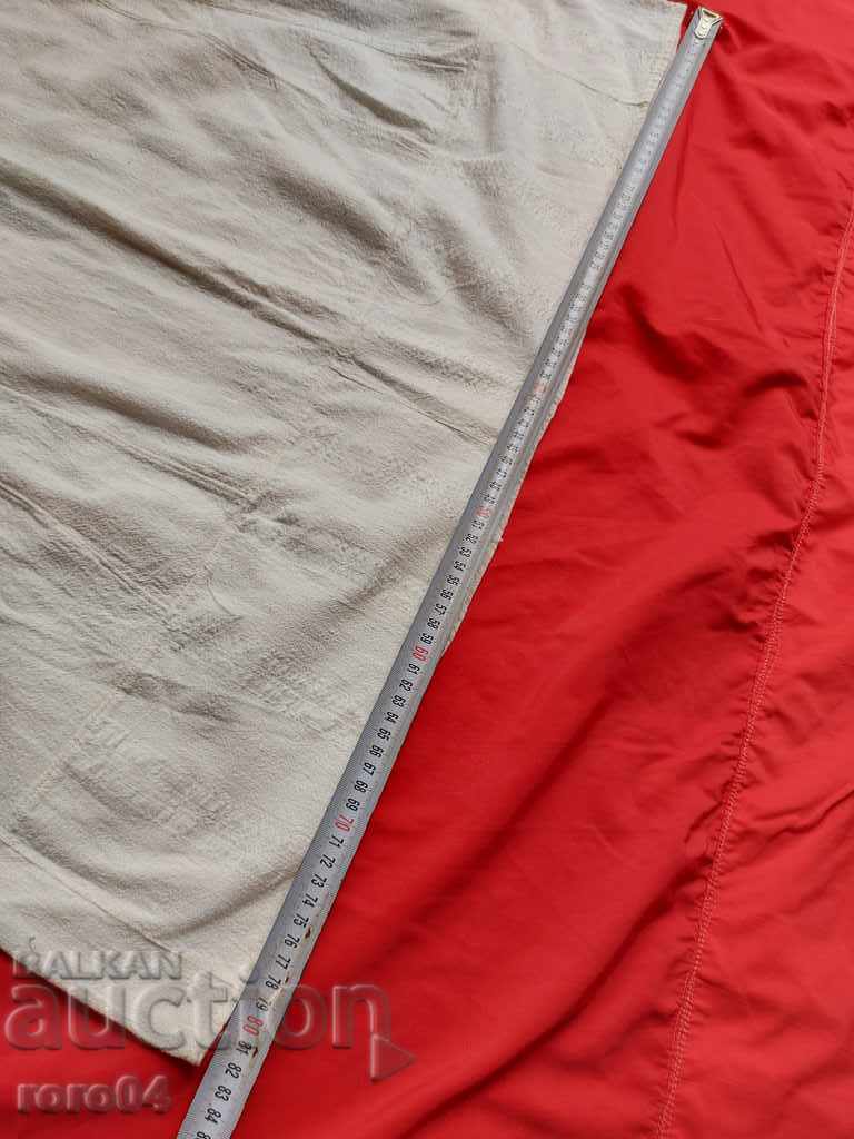 Auction SHIRT - WEAR - 1 Auction SHIRT - WEAR - 1