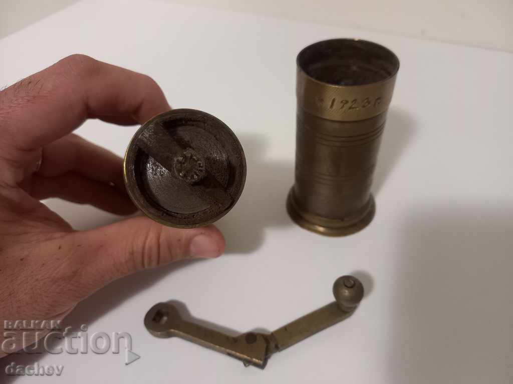 Παλαιός οθωμανικός χάλκινος μύλος για μύλο καφέ 1921 - 6 Παλαιός οθωμανικός χάλκινος μύλος για μύλο καφέ 1921 - 6