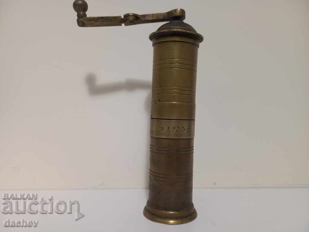 Old Ottoman bronze grinder for coffee grinder 1921 Old Ottoman bronze grinder for coffee grinder 1921