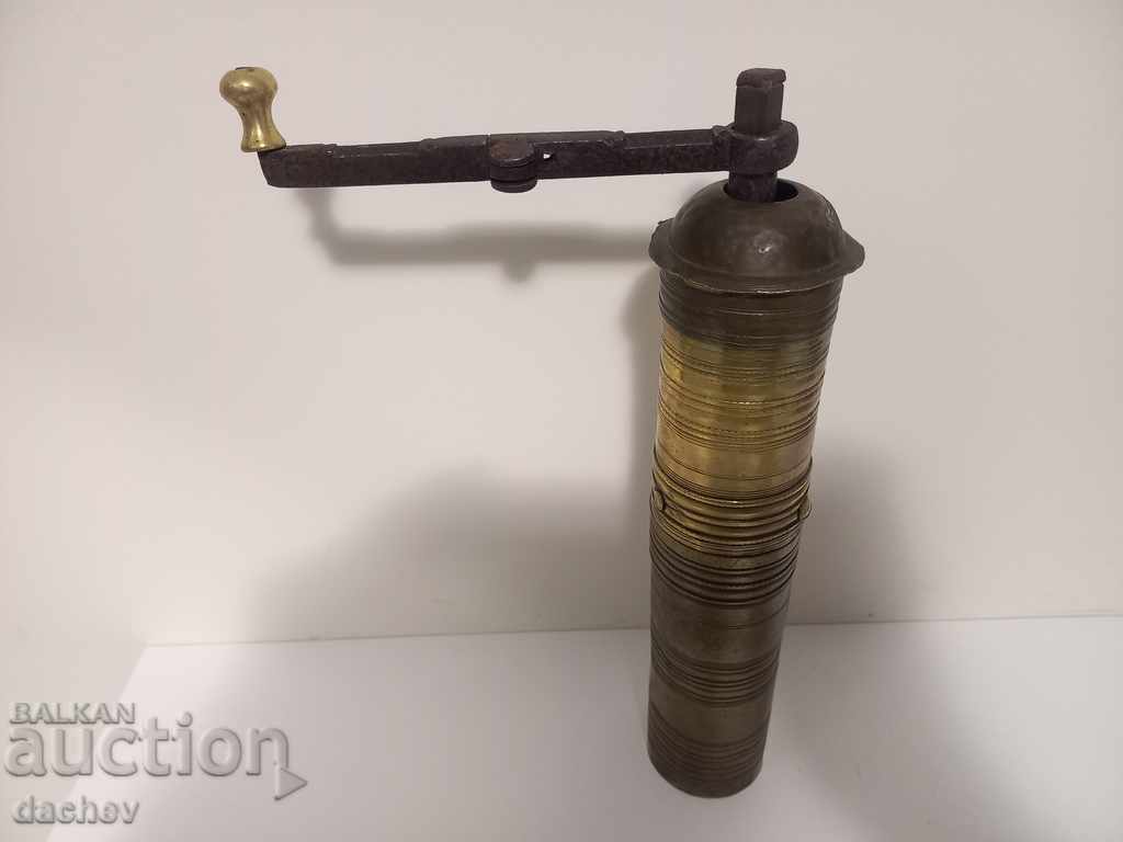 Delivery of Old Ottoman bronze grinder for coffee grinder tugra TUGRI