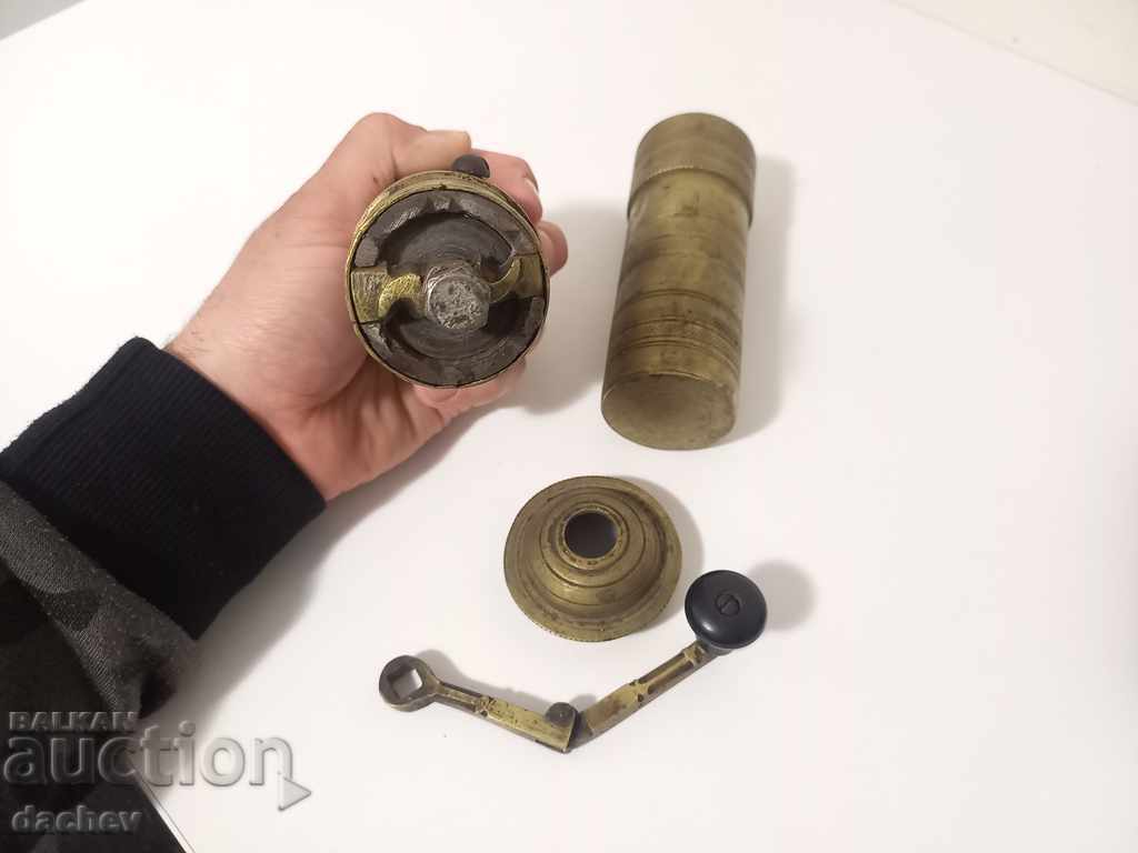 Old Ottoman bronze grinder for coffee grinder tugra TUGRI - 6 Old Ottoman bronze grinder for coffee grinder tugra TUGRI - 6