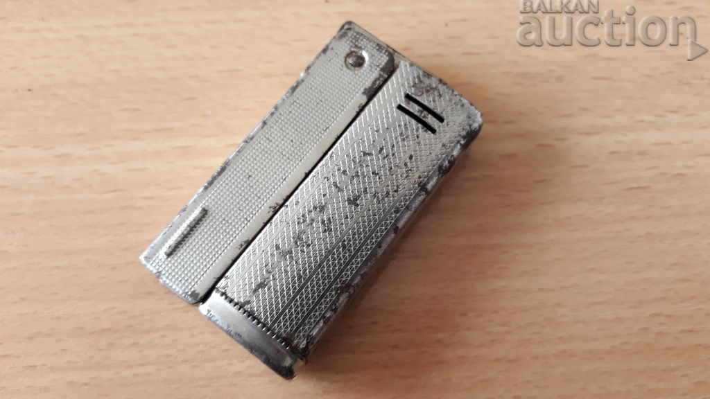An old IMCO collector lighter with price 25.00 BGN | € 12.78