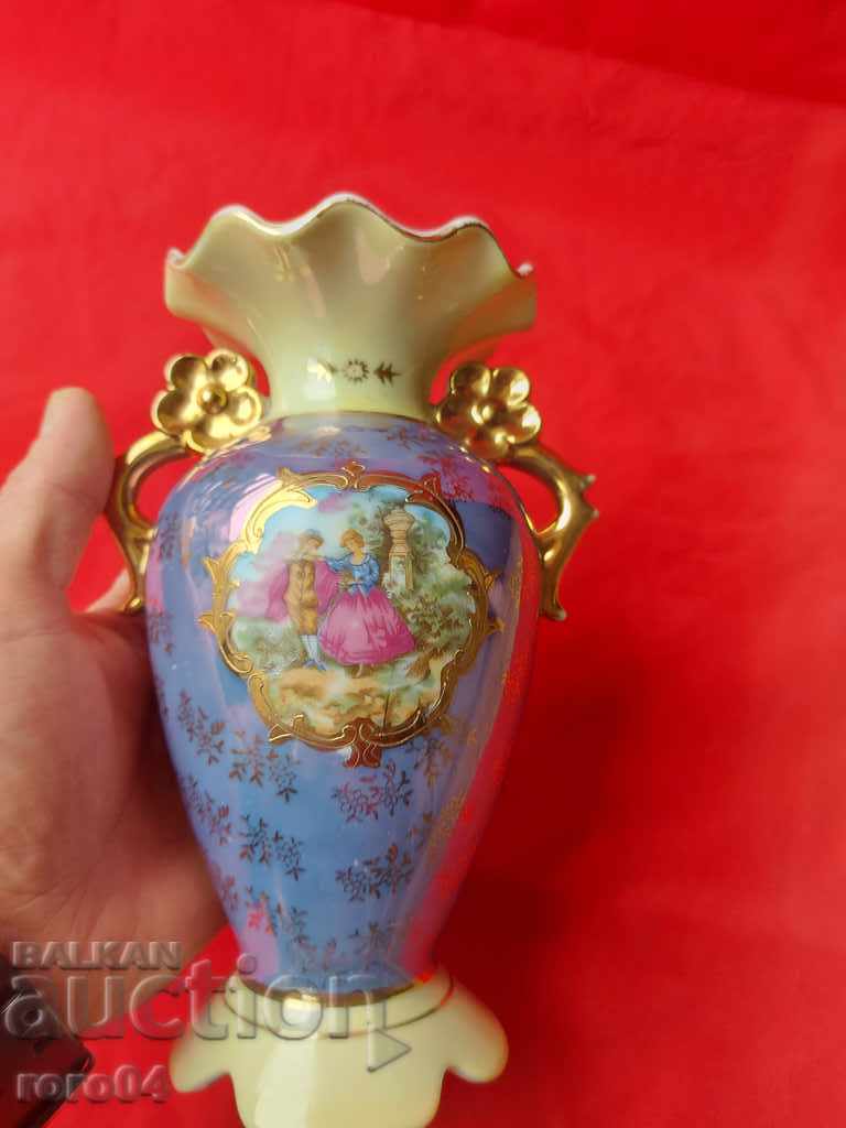 VAZA - PORCELAN - FRUMUSETE - 5